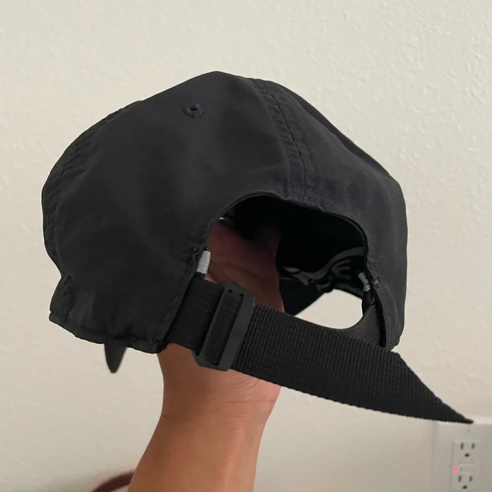 northface hat cap black white horizon adult small strap back adjustable.